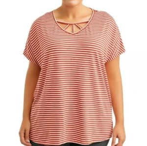 Short sleeved top